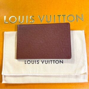 Louis Vuitton Taiga ID Holder Card Wallet Insert